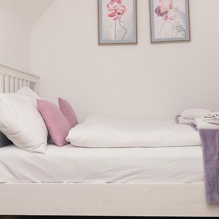 Milky Way Top Floor 2-Bedroom Apartment Air Condition فيينا المظهر الخارجي الصورة