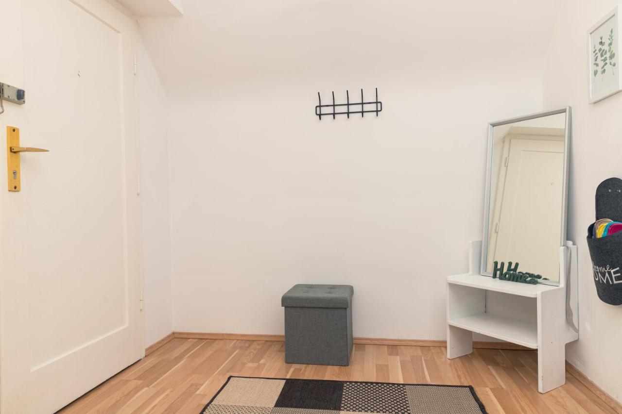 Milky Way Top Floor 2-Bedroom Apartment Air Condition فيينا المظهر الخارجي الصورة