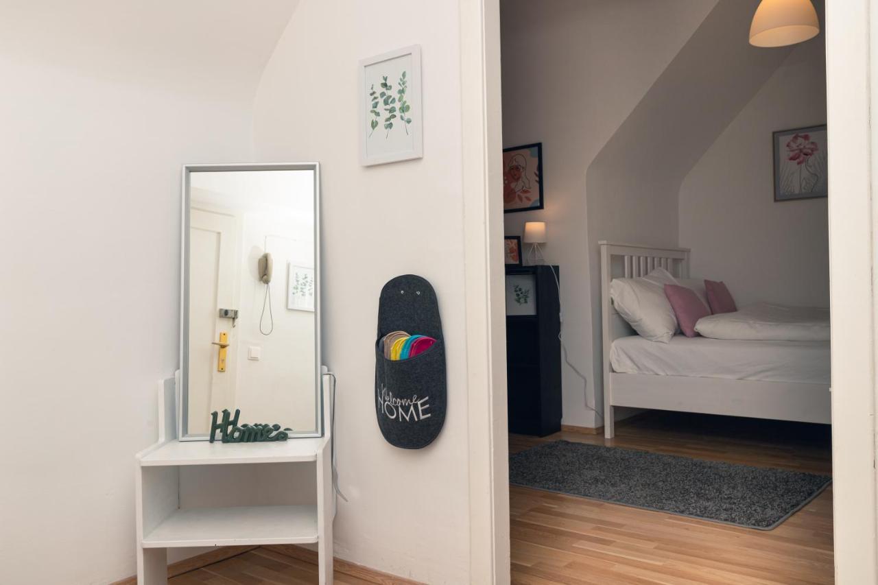 Milky Way Top Floor 2-Bedroom Apartment Air Condition فيينا المظهر الخارجي الصورة