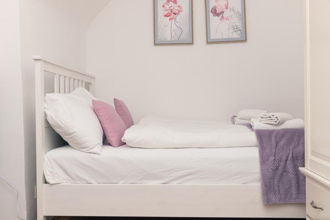 Milky Way Top Floor 2-Bedroom Apartment Air Condition فيينا المظهر الخارجي الصورة