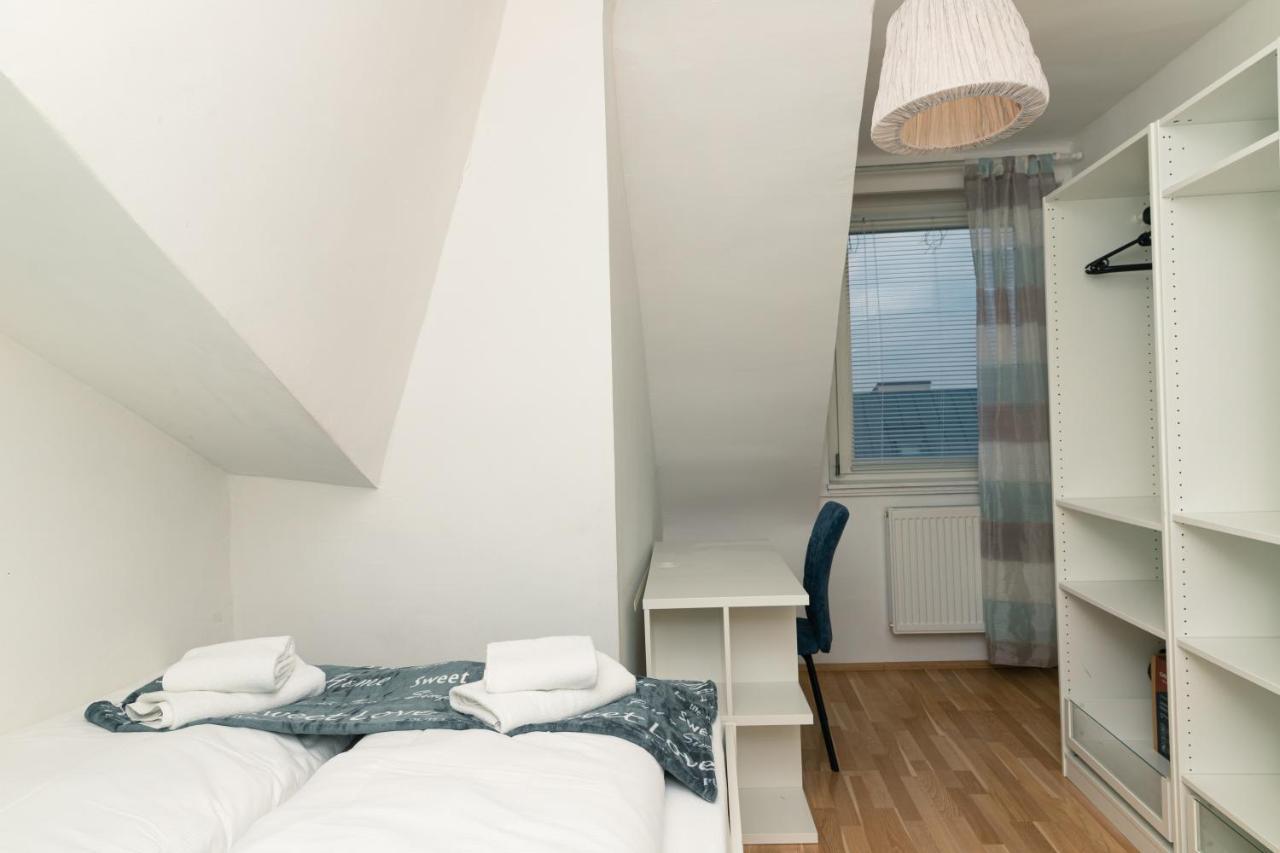 Milky Way Top Floor 2-Bedroom Apartment Air Condition فيينا المظهر الخارجي الصورة